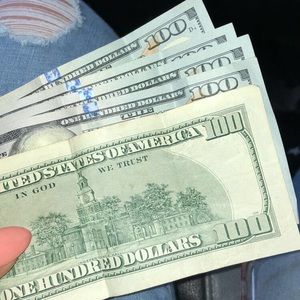 Meet your Posher, Lorraine